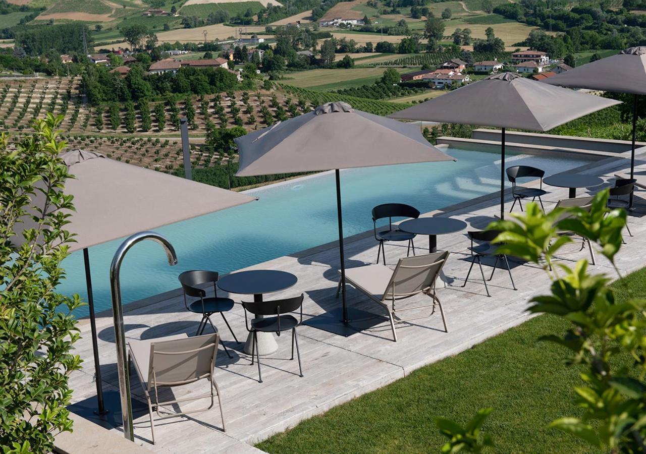 Ca' Del Profeta Ristorante & Relais Hotel Montegrosso d'Asti Bagian luar foto